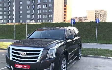 Cadillac Escalade IV, 2016 год, 6 400 000 рублей, 1 фотография