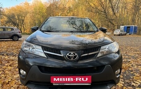 Toyota RAV4, 2013 год, 1 980 000 рублей, 2 фотография