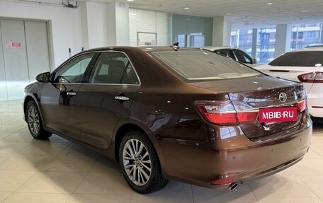 Toyota Camry, 2017 год, 2 699 000 рублей, 14 фотография