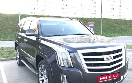 Cadillac Escalade IV, 2016 год, 6 400 000 рублей, 2 фотография