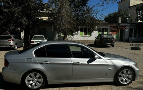 BMW 3 серия, 2005 год, 1 070 000 рублей, 3 фотография