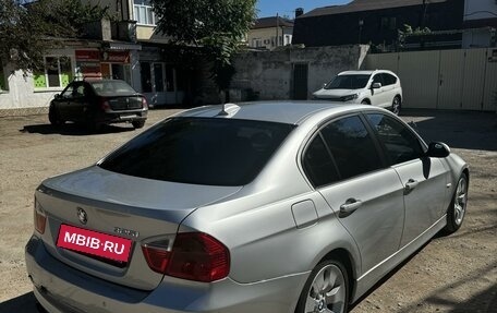 BMW 3 серия, 2005 год, 1 070 000 рублей, 2 фотография