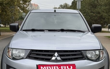 Mitsubishi L200 IV рестайлинг, 2013 год, 1 550 000 рублей, 2 фотография