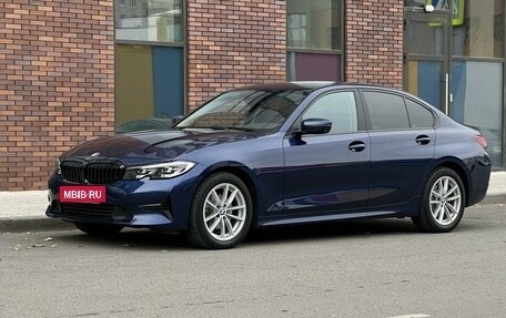 BMW 3 серия, 2019 год, 3 450 000 рублей, 3 фотография