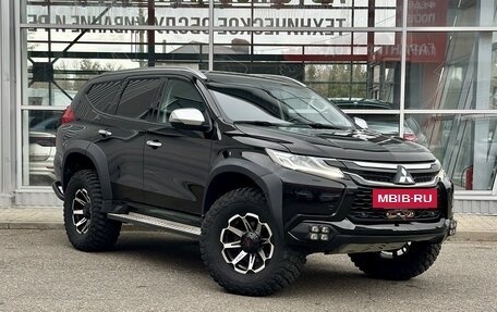 Mitsubishi Pajero Sport III рестайлинг, 2016 год, 3 250 000 рублей, 7 фотография