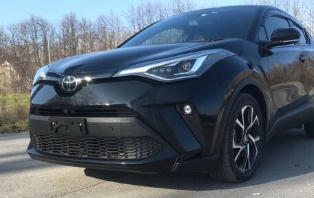 Toyota C-HR I рестайлинг, 2020 год, 2 650 000 рублей, 8 фотография