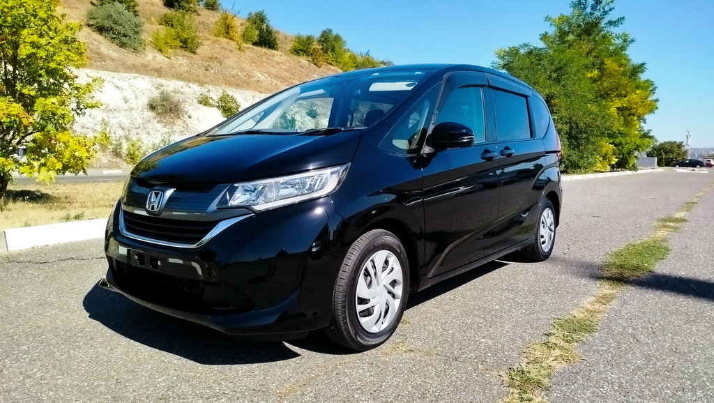 Honda Freed II, 2017 год, 1 850 000 рублей, 7 фотография