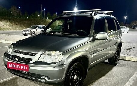 Chevrolet Niva I рестайлинг, 2011 год, 460 000 рублей, 3 фотография