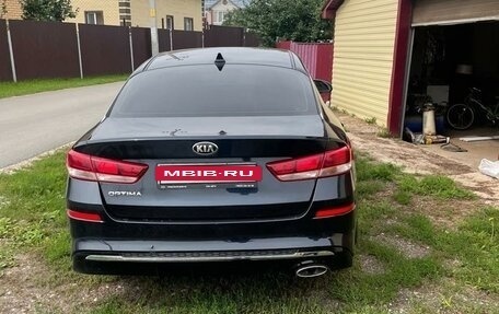 KIA Optima IV, 2019 год, 1 690 000 рублей, 2 фотография