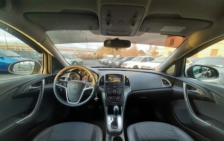 Opel Astra J, 2013 год, 1 050 000 рублей, 14 фотография