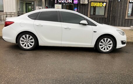 Opel Astra J, 2013 год, 1 450 000 рублей, 11 фотография