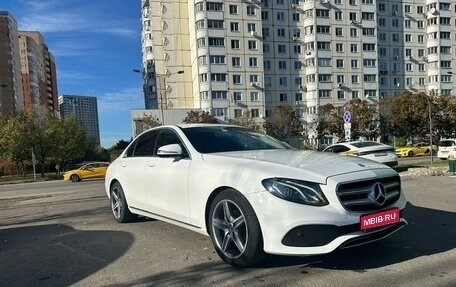 Mercedes-Benz E-Класс, 2018 год, 3 650 000 рублей, 1 фотография