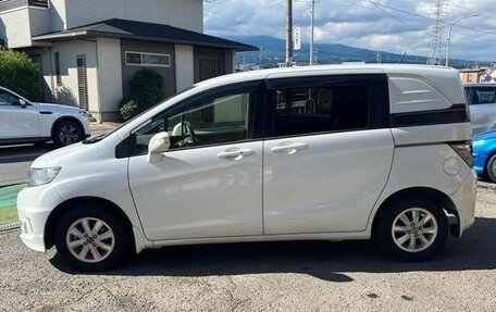 Honda Freed I, 2015 год, 849 500 рублей, 7 фотография