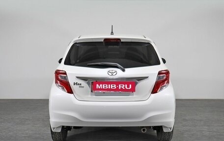 Toyota Vitz, 2016 год, 1 080 000 рублей, 4 фотография