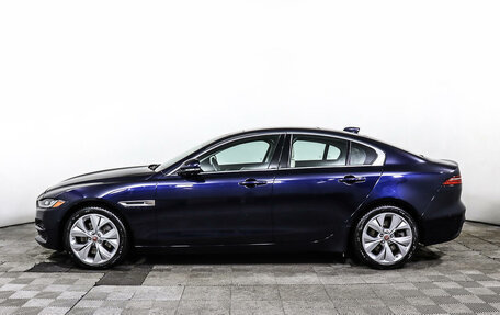 Jaguar XE I рестайлинг, 2019 год, 3 200 000 рублей, 8 фотография