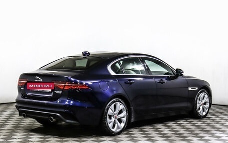 Jaguar XE I рестайлинг, 2019 год, 3 200 000 рублей, 5 фотография