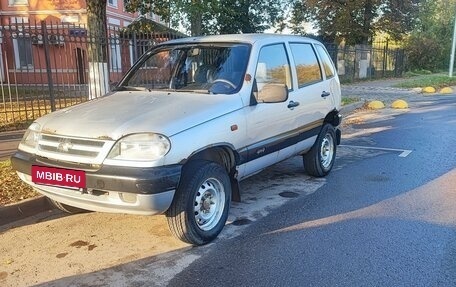 Chevrolet Niva I рестайлинг, 2005 год, 250 000 рублей, 2 фотография