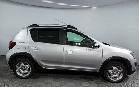 Renault Sandero II рестайлинг, 2017 год, 995 000 рублей, 4 фотография