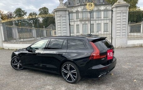 Volvo V60 II, 2020 год, 3 830 555 рублей, 6 фотография