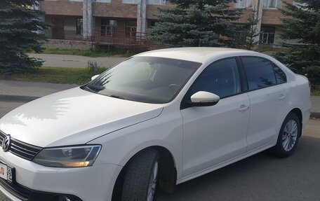 Volkswagen Jetta VI, 2013 год, 1 050 000 рублей, 2 фотография