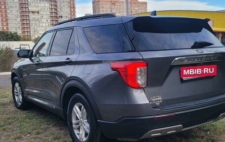 Ford Explorer VI, 2021 год, 3 500 000 рублей, 2 фотография