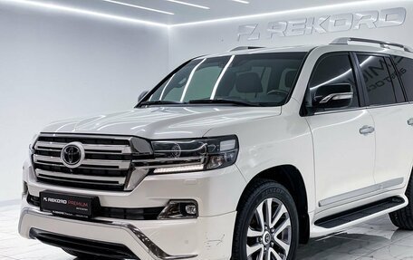 Toyota Land Cruiser 200, 2017 год, 7 500 000 рублей, 3 фотография