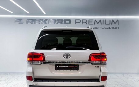 Toyota Land Cruiser 200, 2017 год, 7 500 000 рублей, 9 фотография