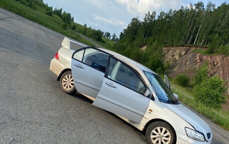 Mitsubishi Lancer IX, 2000 год, 450 000 рублей, 3 фотография