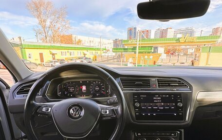 Volkswagen Tiguan II, 2019 год, 2 800 000 рублей, 16 фотография