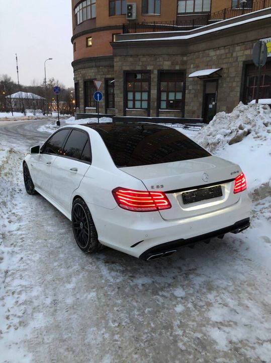 Mercedes-Benz E-Класс AMG W212 рестайлинг, 2013 год, 1 000 000 рублей, 5 фотография