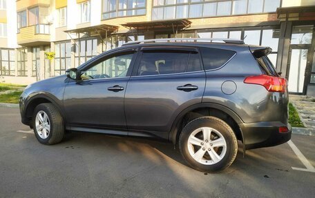 Toyota RAV4, 2015 год, 2 350 000 рублей, 13 фотография