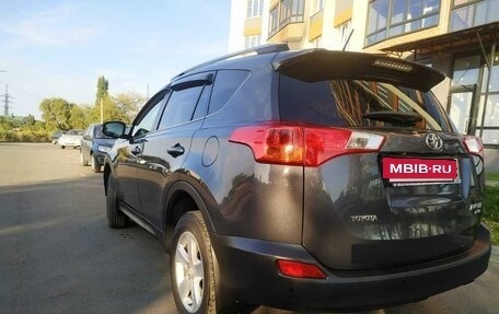 Toyota RAV4, 2015 год, 2 350 000 рублей, 11 фотография