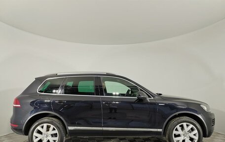 Volkswagen Touareg III, 2013 год, 2 700 000 рублей, 4 фотография