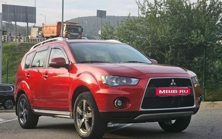 Mitsubishi Outlander III рестайлинг 3, 2010 год, 1 203 000 рублей, 2 фотография