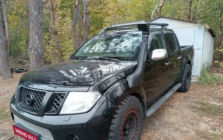 Nissan Navara (Frontier), 2010 год, 1 820 000 рублей, 1 фотография