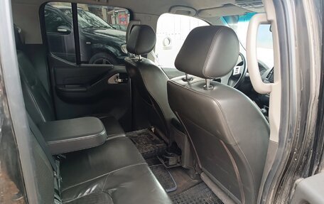 Nissan Navara (Frontier), 2010 год, 1 820 000 рублей, 8 фотография