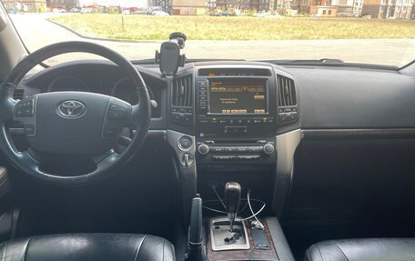 Toyota Land Cruiser 200, 2011 год, 3 800 000 рублей, 14 фотография