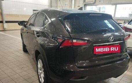 Lexus NX I, 2015 год, 2 490 000 рублей, 3 фотография