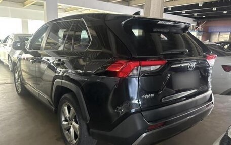 Toyota RAV4, 2021 год, 2 705 000 рублей, 4 фотография