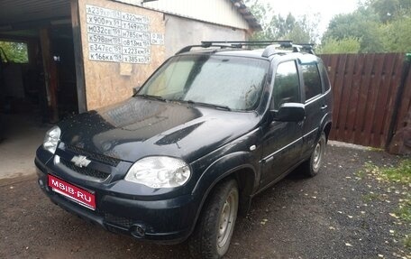 Chevrolet Niva I рестайлинг, 2011 год, 200 000 рублей, 1 фотография