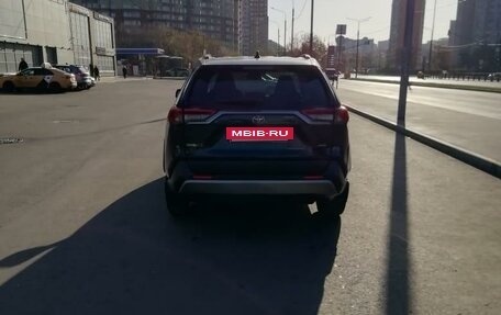 Toyota RAV4, 2020 год, 3 845 000 рублей, 9 фотография