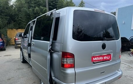 Volkswagen Multivan T5, 2004 год, 1 450 000 рублей, 3 фотография