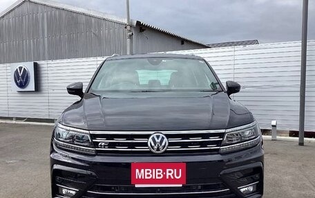 Volkswagen Tiguan II, 2020 год, 1 850 000 рублей, 2 фотография