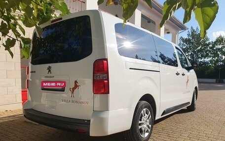 Peugeot Traveller I, 2020 год, 2 700 000 рублей, 8 фотография