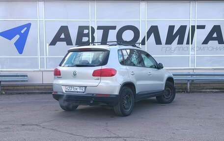 Volkswagen Tiguan I, 2012 год, 970 000 рублей, 2 фотография