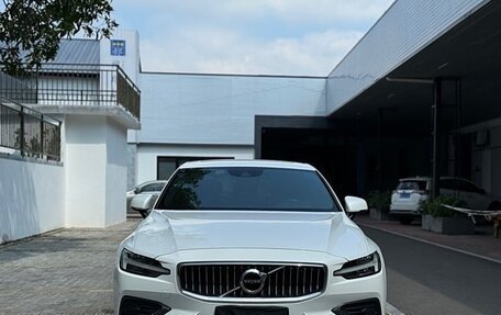 Volvo S60 III, 2020 год, 2 650 000 рублей, 2 фотография