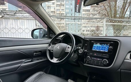 Mitsubishi Outlander III рестайлинг 3, 2013 год, 1 599 000 рублей, 7 фотография