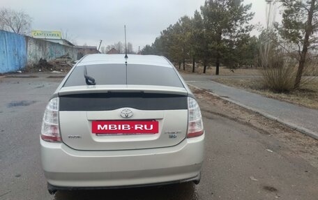 Toyota Prius, 2004 год, 620 000 рублей, 7 фотография