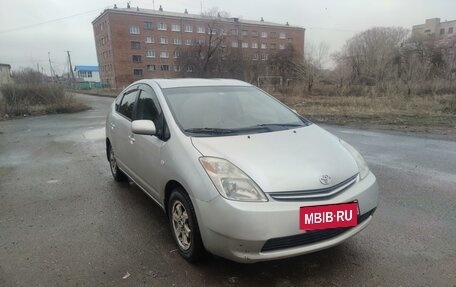 Toyota Prius, 2004 год, 620 000 рублей, 26 фотография