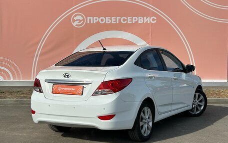 Hyundai Solaris II рестайлинг, 2013 год, 980 000 рублей, 5 фотография